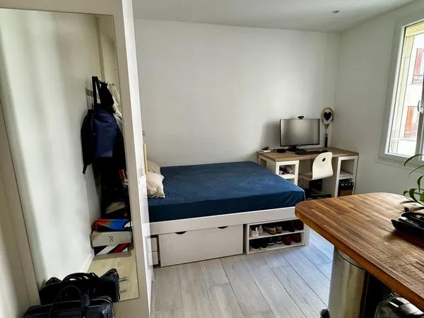 Studio 20m2 entièrement rénové - Place des ternes
