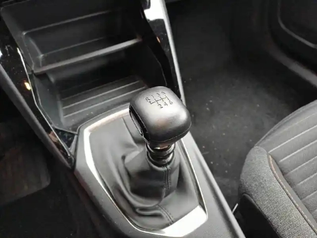Peugeot 2008 puretech 100 s&amp;s bvm6 — photo 14