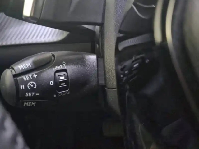 Peugeot 2008 puretech 130 s&amp;s eat8 — photo 26