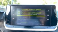 Peugeot 2008 1.2 PureTech 130ch S&S Allure Pack EAT8 — photo 18