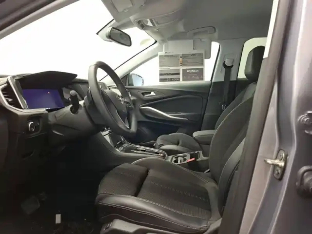Opel Grandland 1.5 diesel 130 ch bva8 — photo 15