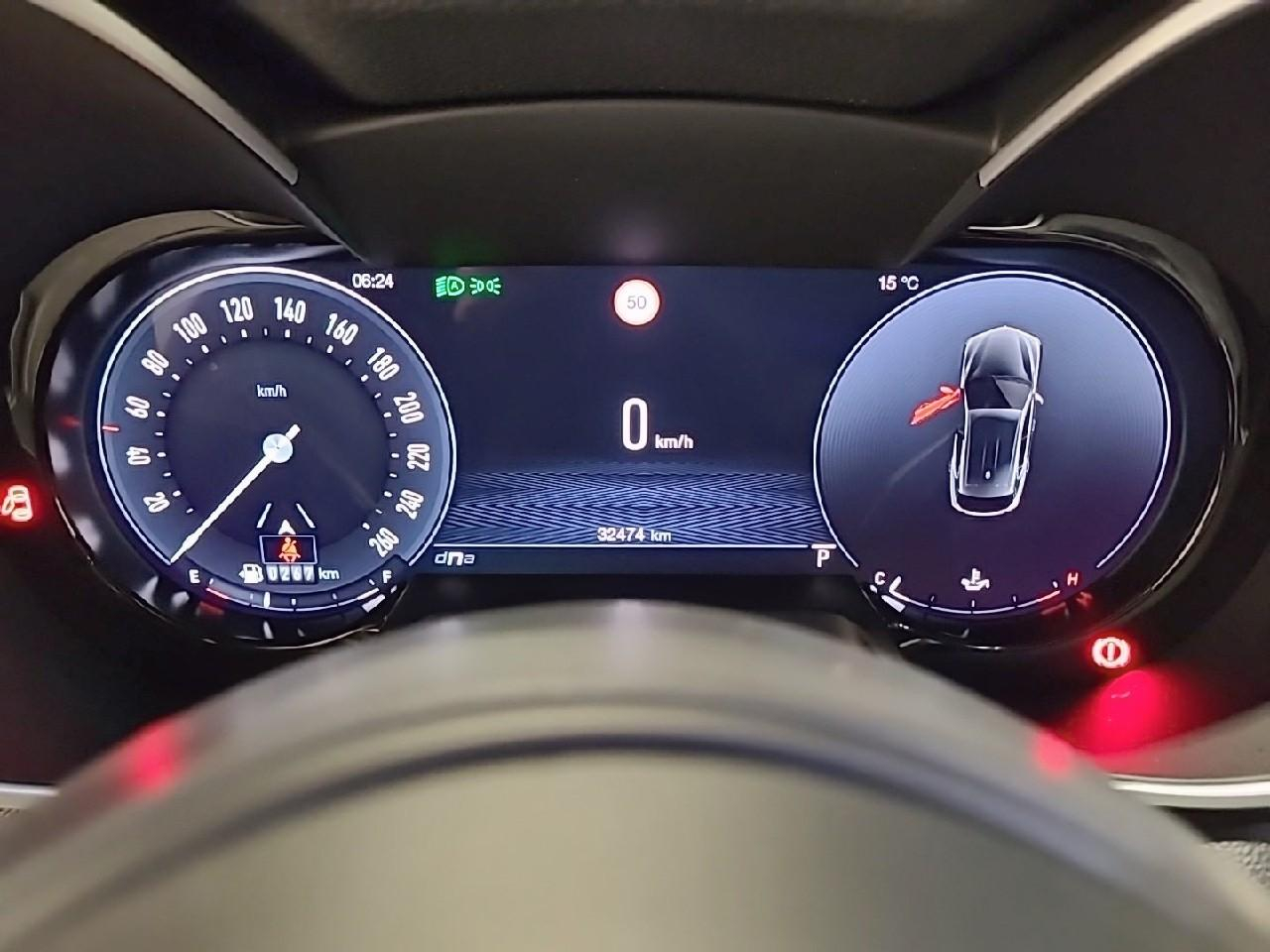 Alfa Romeo Stelvio 2.2 160 ch at8 veloce — photo 27