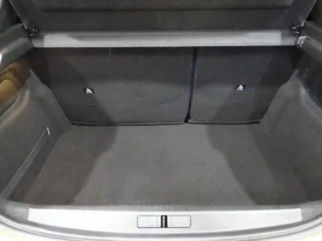 Peugeot 208 1.2 puretech 75ch s&amp;s style — photo 9