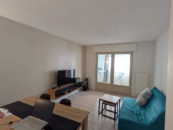 Appartement-2 pièces-45 m2-RDC
