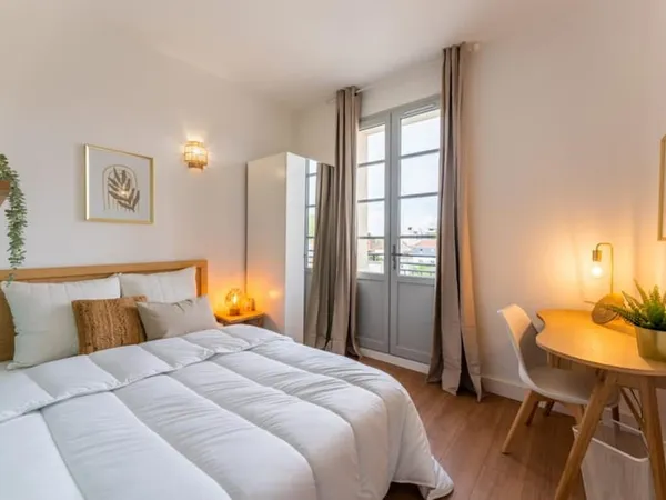COLIVING DE STANDING SAINT GENES