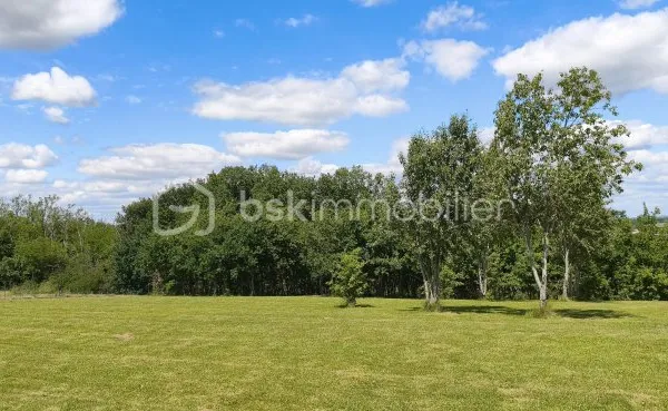 Terrain 1360 m²