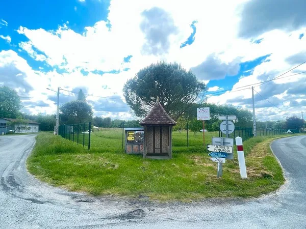 Terrain constructible à louer - env. 3 000 m² - Possibilité achat / location-vente fin 2027