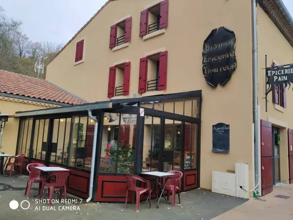 Boutique 140 m²