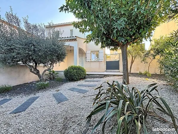 🏡 BELLE OPPORTUNITÉ - Maison familiale avec piscine, panneaux photovoltaïques et jardin - Nissan-lez