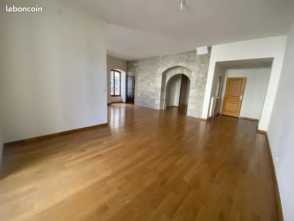 Appartement 4 pièces 127 m²