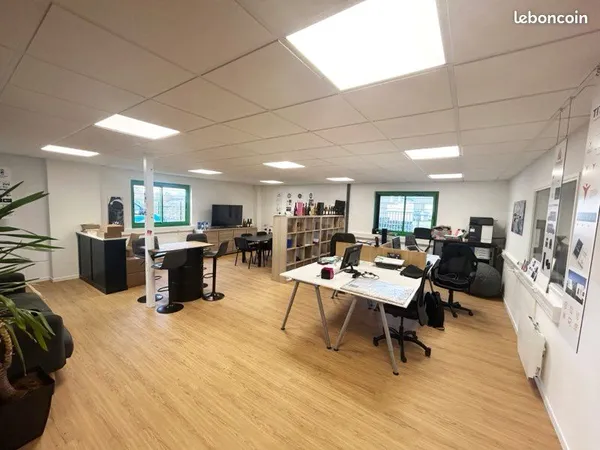 Bureaux et stockage