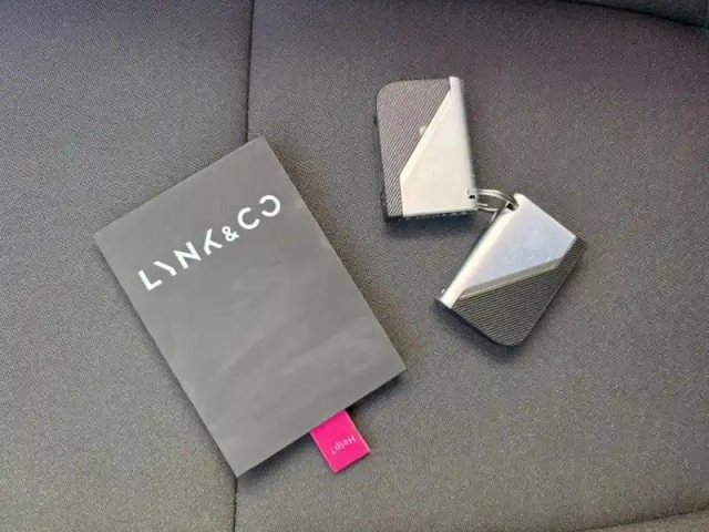Lynk&Amp;Co 01 1.5 phev 261ch dcth 7 — photo 13