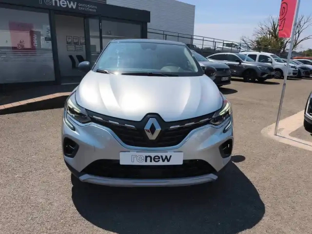 Renault Captur mild hybrid 160 edc — photo 8