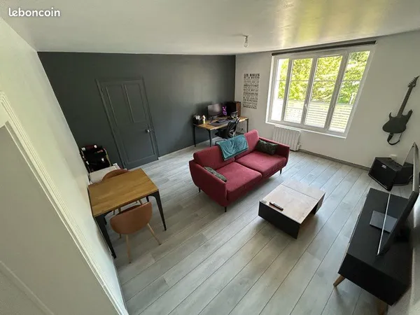 Appartement T2, lumineux, en centre ville