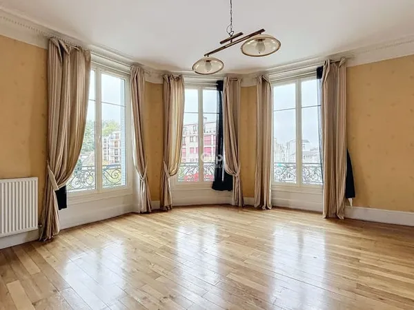 Appartement 3 pièces 126 m²