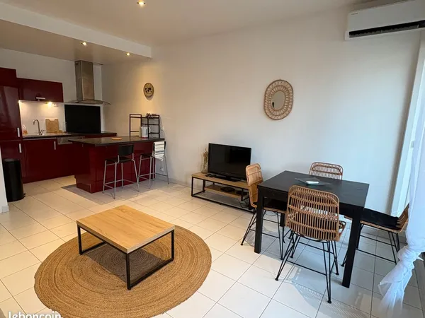 Appartement meublé avec grande terrasse