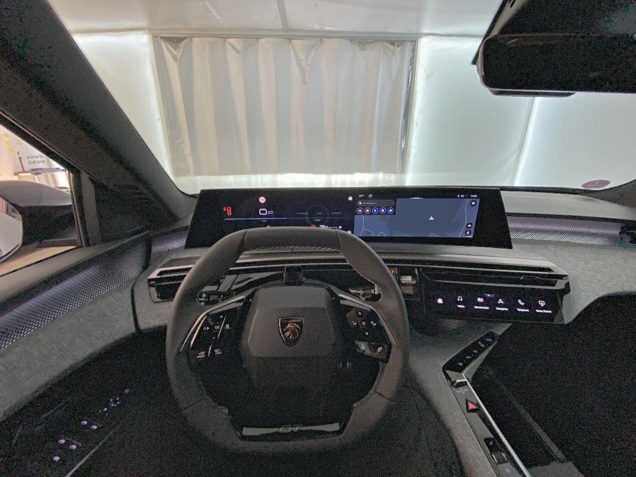 Peugeot 5008 hybrid 145 ch e-dcs6 gt — photo 12