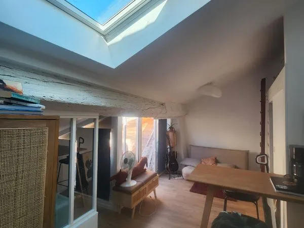 Studio terrasse de charme, meublé et rénové