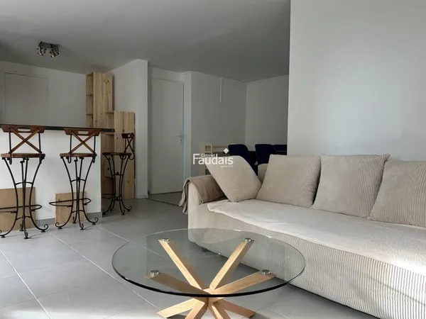 Appartement REZ DE JARDIN FRONT DE MER