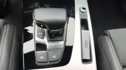 Audi Q5 2.0 TDI 204 Quattro Mild Hybrid S-Tronic 7 - S Line – 2022 – 34939 km – Hybride diesel – Boîte Automatique — photo 16