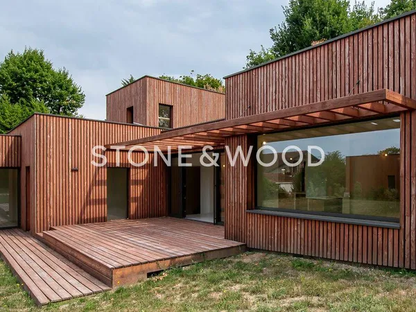 Maison 6 pièces 250 m²
