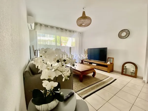 APPARTEMENT EN REZ-DE-JARDIN DANS RÉSIDENCE SÉCURISÉE