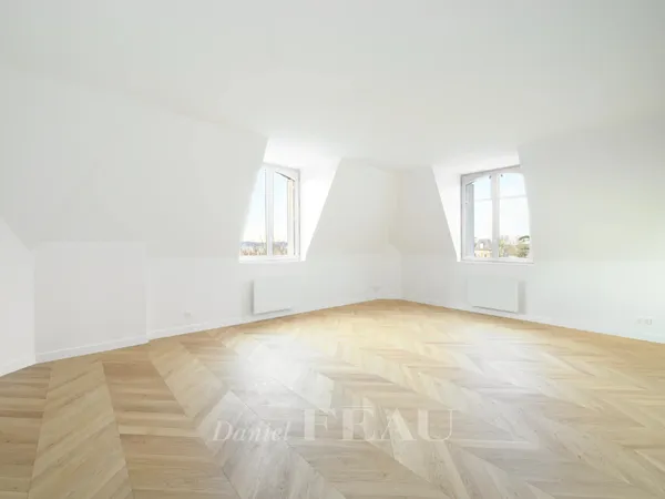 VERSAILLES - Clagny-Glatigny - Appartement en duplex 110 m², 3 chambres, jardin privatif de 136 m²