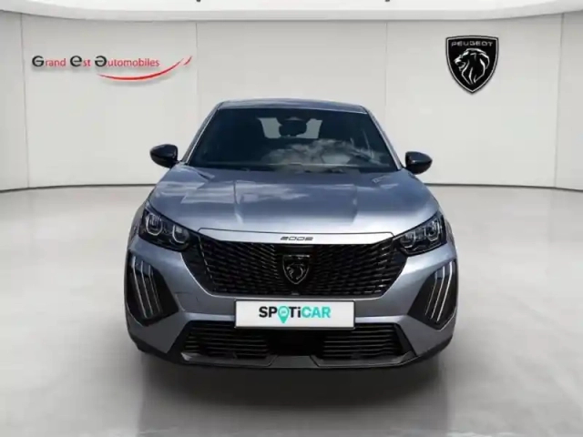 Peugeot 2008 e- 156ch 54 kwh style — photo 9