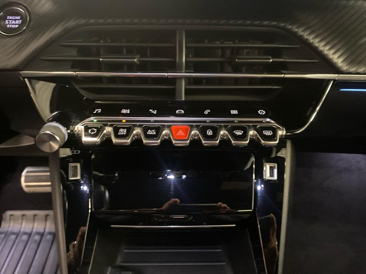 Peugeot 2008 puretech 130 s&s eat8 gt — photo 24