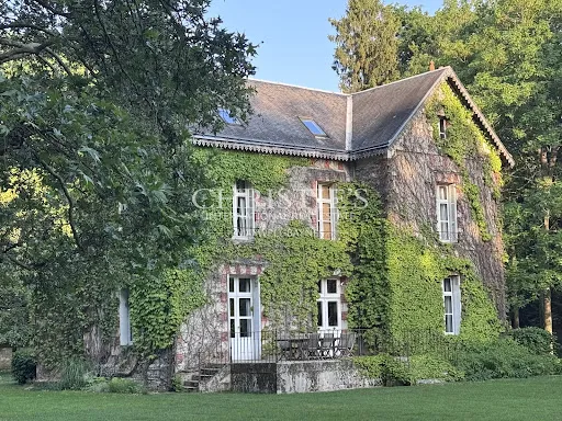 Manoir 260 m²