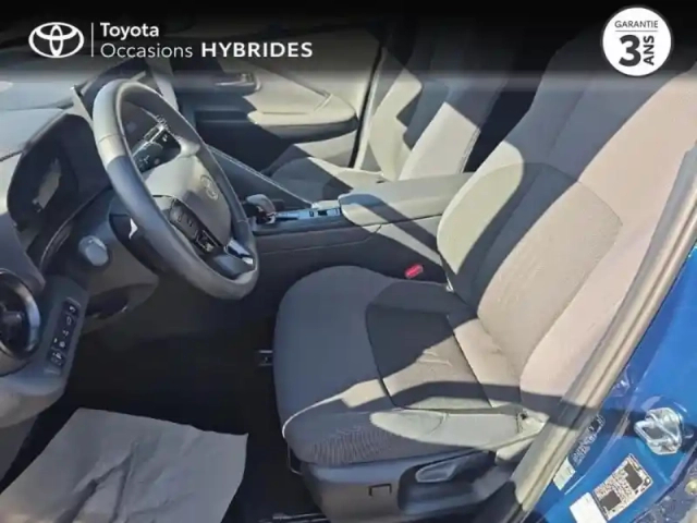 Toyota C-Hr 2.0 hybride rechargeable 225ch design my25 — photo 6