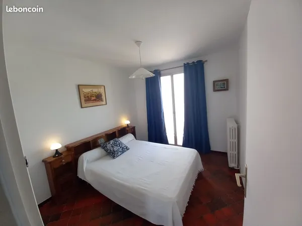 Particulier loue à palavas rive gauche appartement F3 meublé 1ere ligne magnifique vue mer -