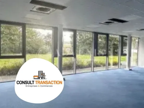 Local commercial 286 m²
