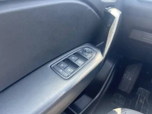 Renault Captur tce 90 - 21 — photo 30