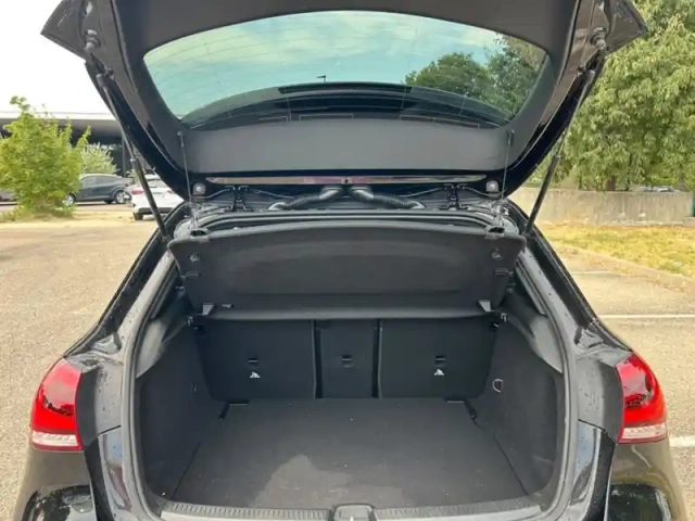 Mercedes Classe A 200 amg line — photo 10