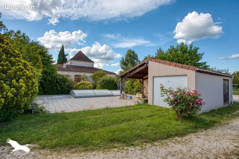 Photo 3