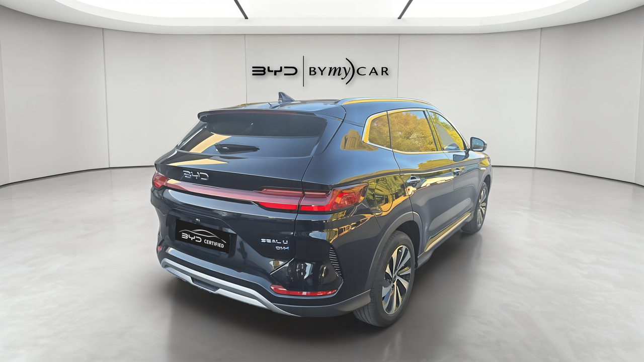 BYD Seal U 1.5l DM-i 218 ch PHEV — photo 9