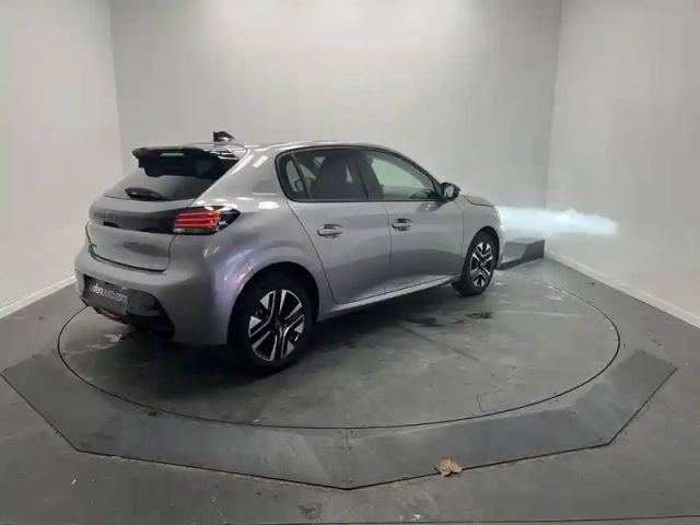 Peugeot 208 hybrid 110 e-dcs6 — photo 5