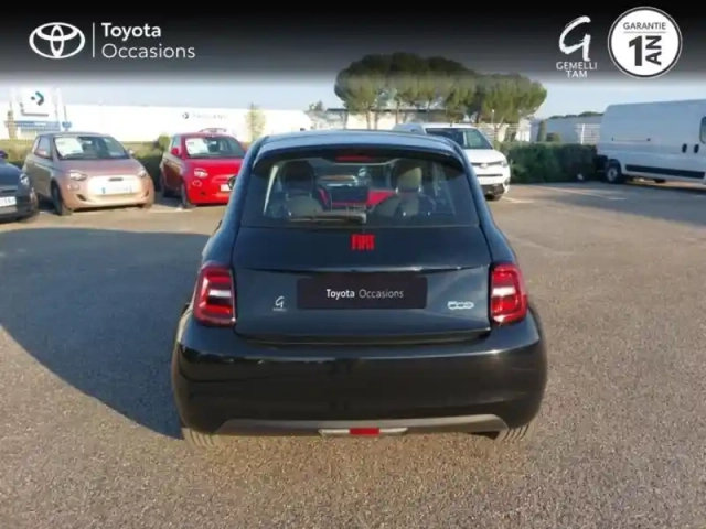 Fiat 500 e 95ch (red) — photo 4