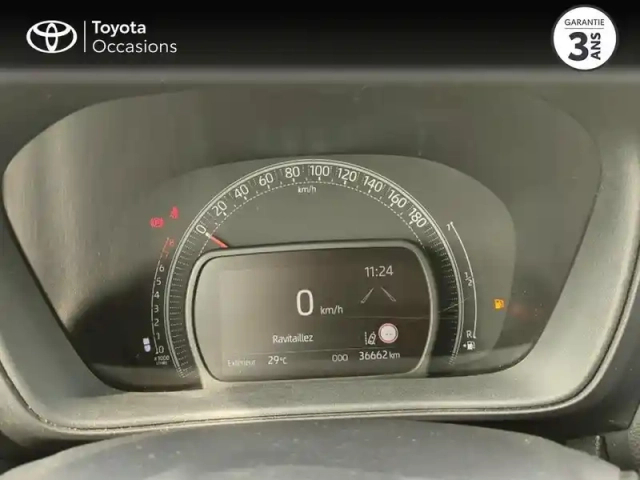 Toyota Aygo X 1.0 vvt-i 72ch dynamic my23 — photo 14