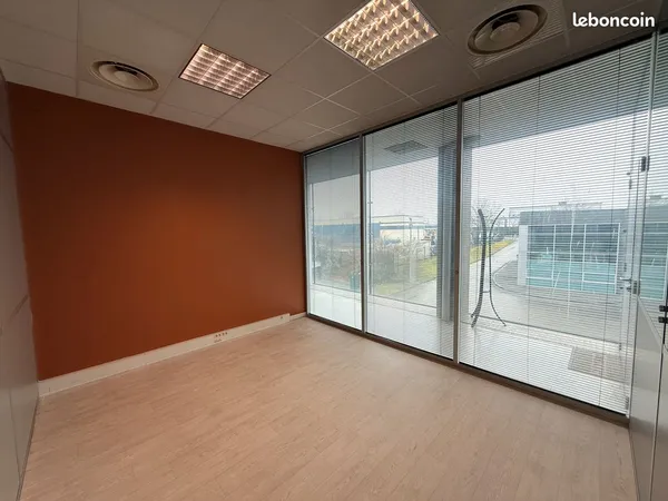 Bureaux à louer - Amiens Métropole - 70 m²