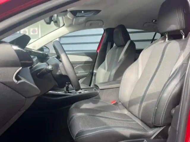 Peugeot 308 1.2 puretech 130ch s&amp;s allure pack — photo 6