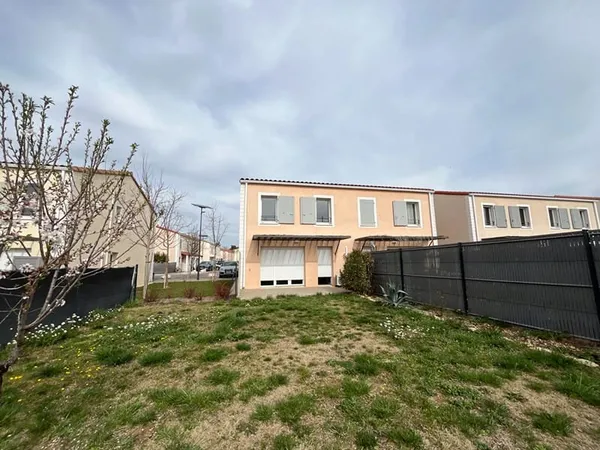 Maison Pertuis T4 garage et jardin