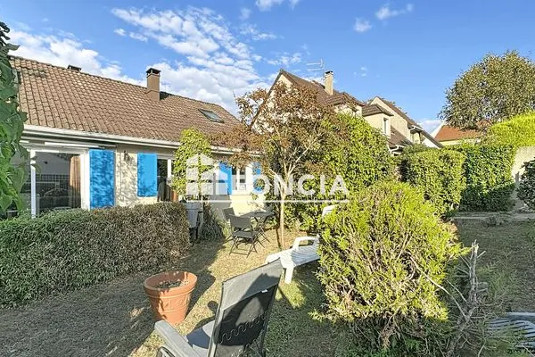 Maison 6 pièces 100 m²