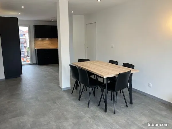 Appartement Location La Roche-sur-Foron 4p 71m² 1630€
