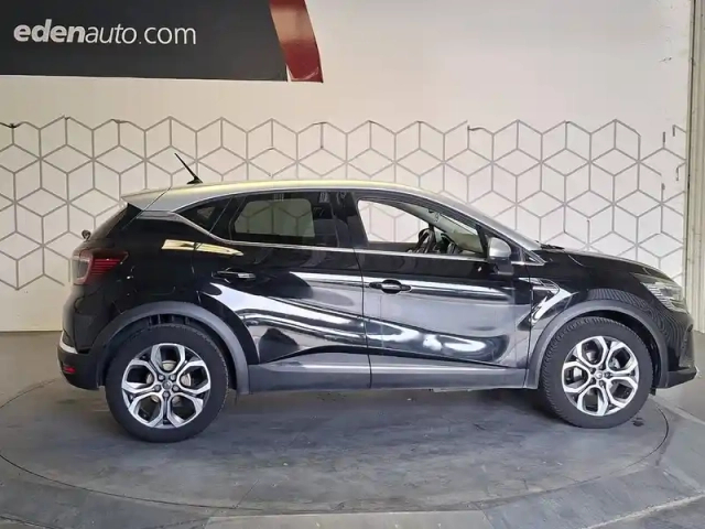 Renault Captur blue dci 115 edc — photo 6