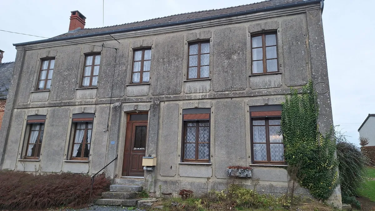 Photo 1