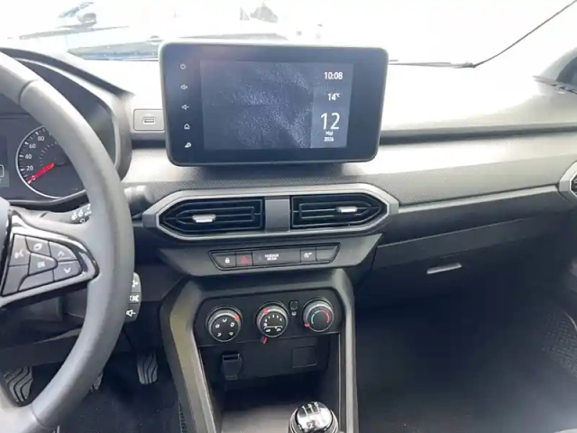 Dacia Sandero sce 65 — photo 12