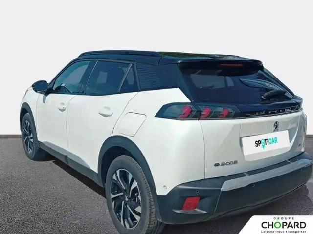 Peugeot 2008 electrique 136 ch — photo 7