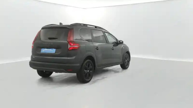 Dacia Jogger tce 110 5 places — photo 14